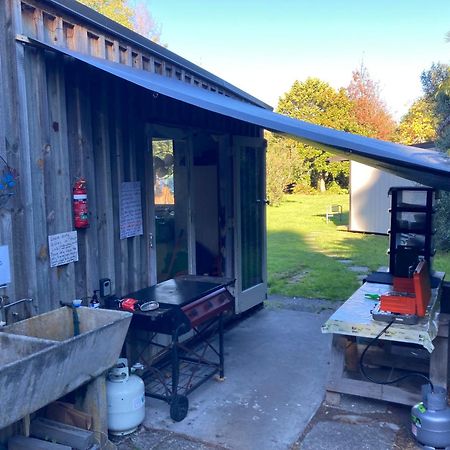 Whare&Geothermal Pool By Lake Taupo Turangi Exterior foto